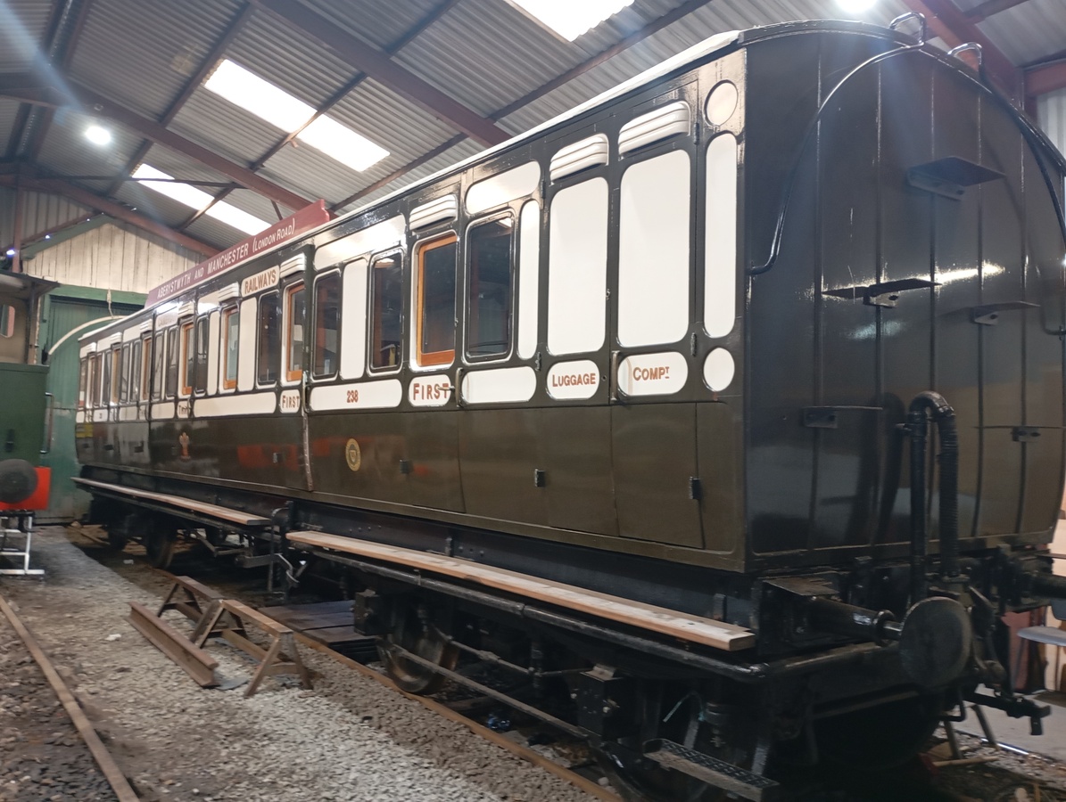 Genuine "Cambrian coach"